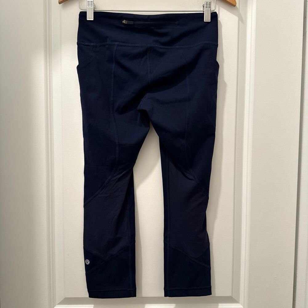 Lululemon Blue Cropped Leggings Size 6